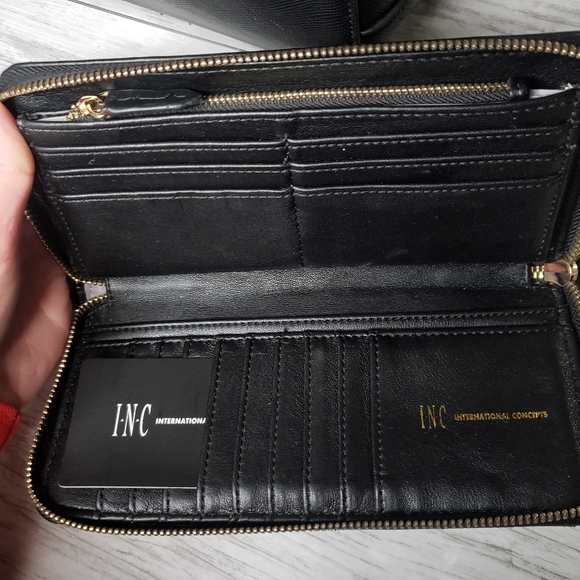 Guess Backpack Purse Bee Black INC Wallet Fashion Bundle Studs Rocker Chick - Picture 5 of 16